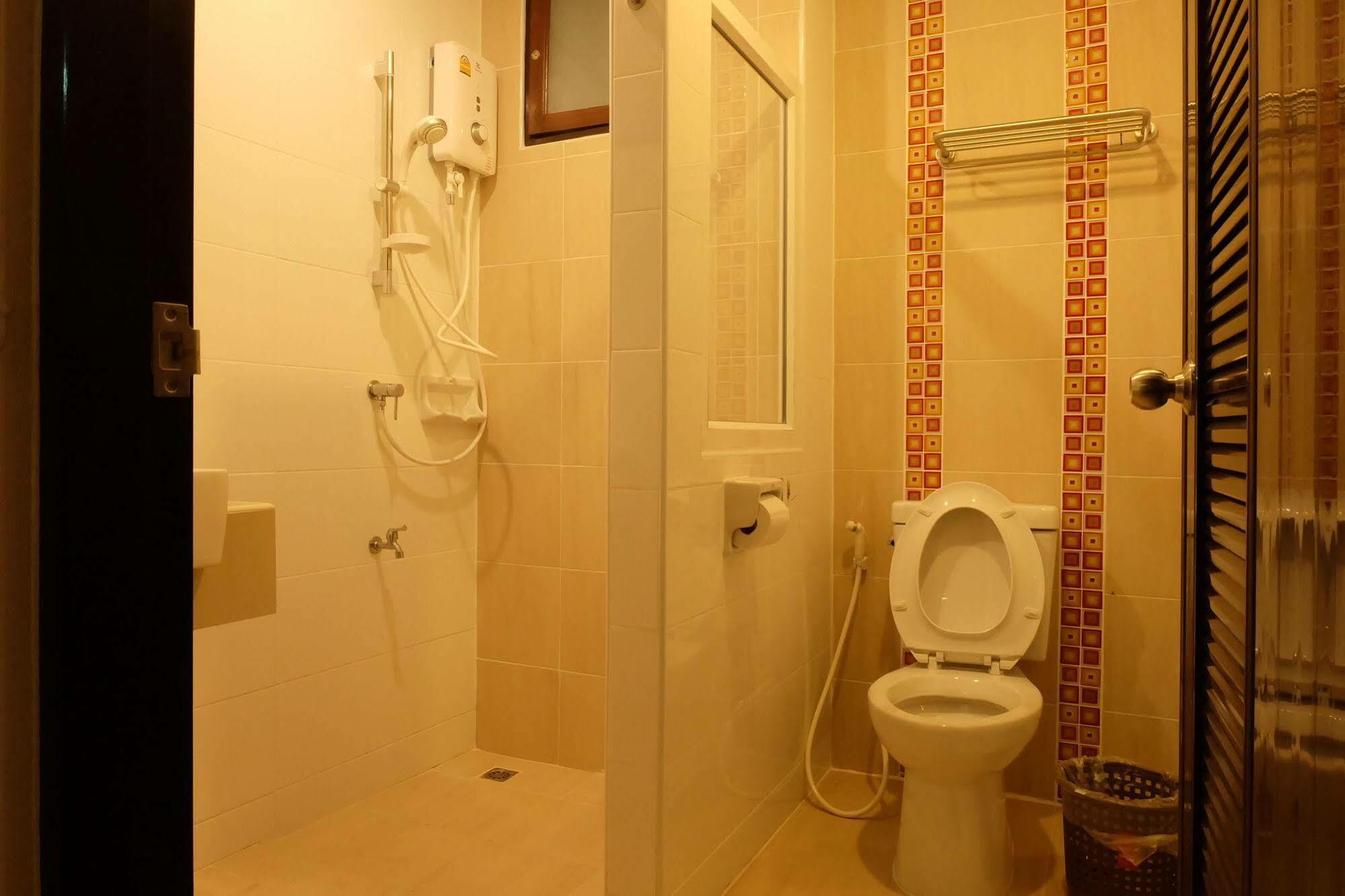 Monmuang Hotel Chiang Mai Eksteriør billede
